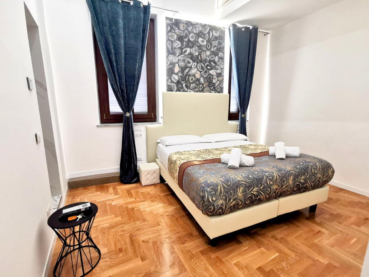 Bed and Breakfast Navona Central Relais Rzym Zewnętrze zdjęcie